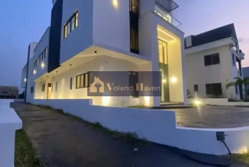 Lekki, Lagos cowrie creek estate6