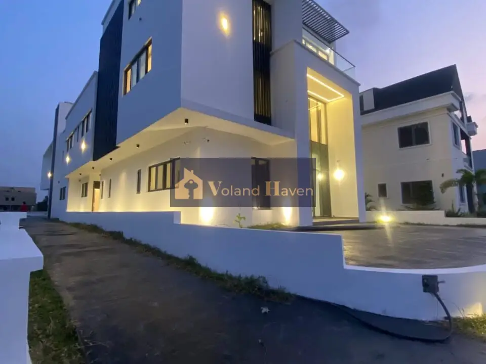 Lekki, Lagos cowrie creek estate6