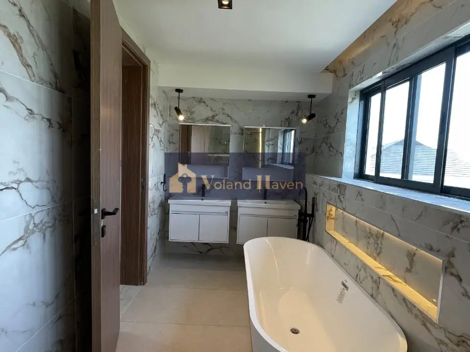 Lekki, Lagos cowrie creek estate9